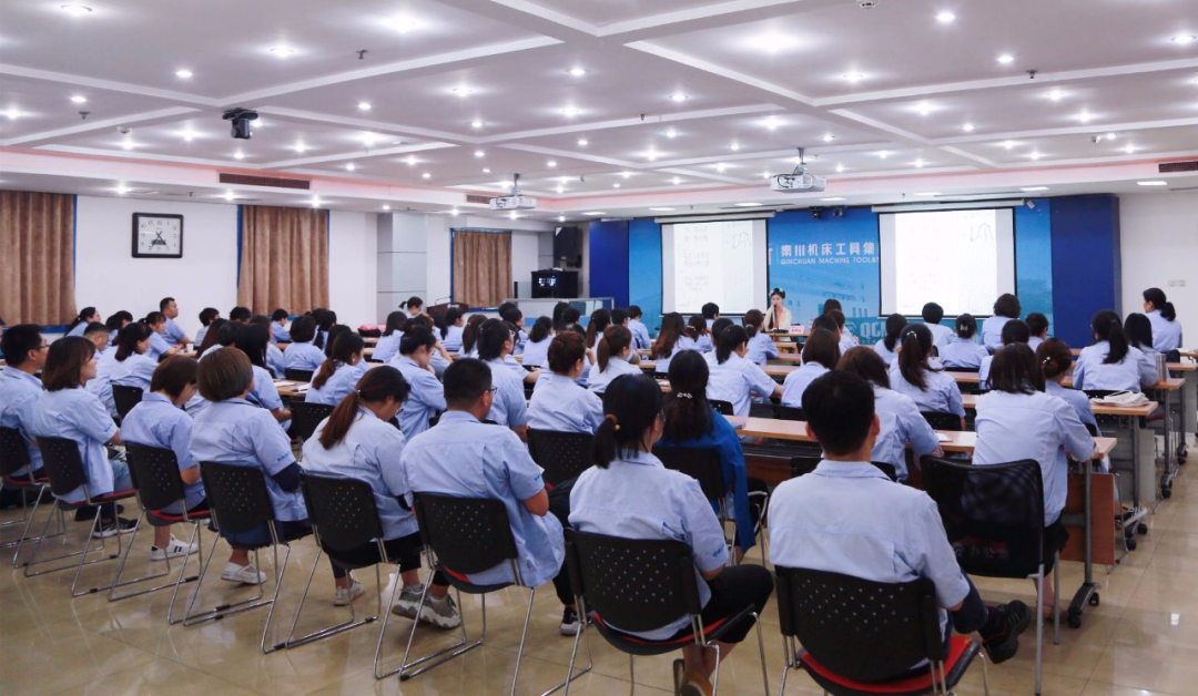 【廉政建設(shè)】秦川集團(tuán)本部舉辦“家風(fēng)建設(shè)”專題講座